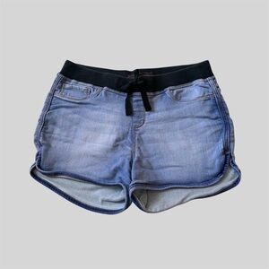 Junior’s Elastic Waist Stretchy Jean Shorts